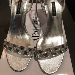 Rhinestone size 9 caparros